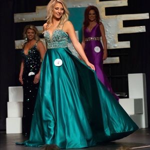 Racheal Allen pageant gown